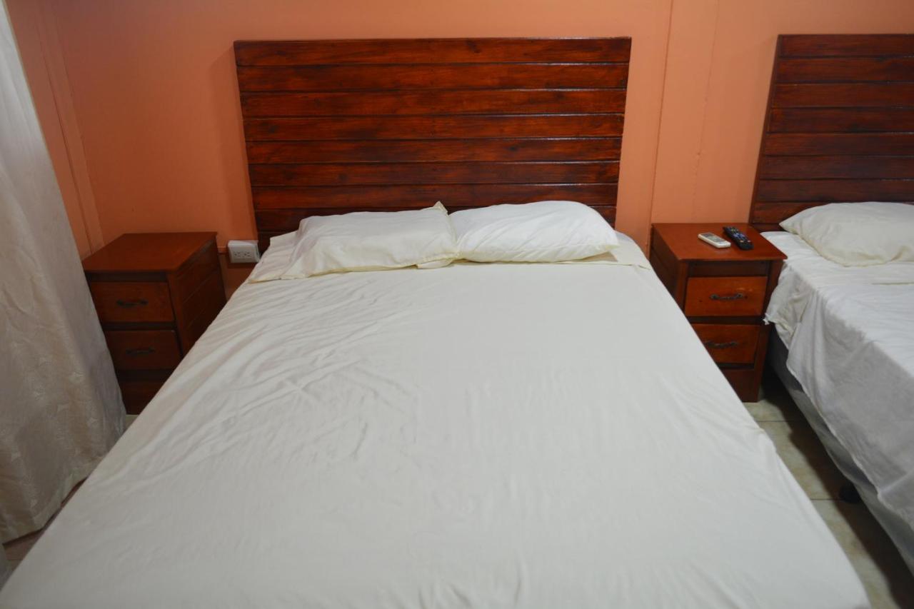 Apartamentos Y Hostal Rudon #1 Puerto Cortes Ngoại thất bức ảnh